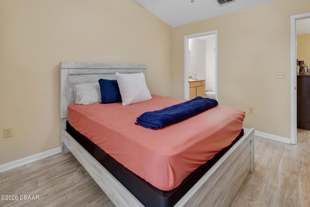 940 Village Trl Unit 6-310, Port Orange, FL 32127