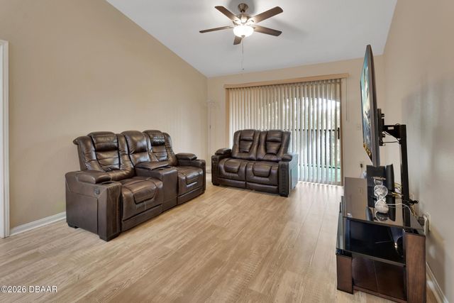 940 Village Trl Unit 6-310, Port Orange, FL 32127