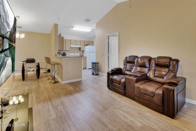 940 Village Trl Unit 6-310, Port Orange, FL 32127