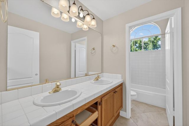 100 Bloomfield Way, Folsom, CA 95630