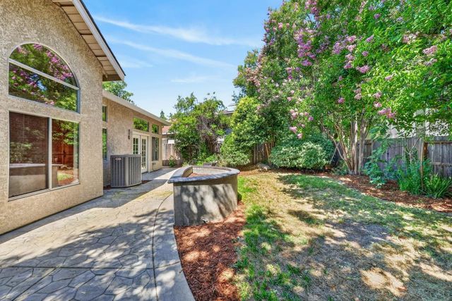 100 Bloomfield Way, Folsom, CA 95630