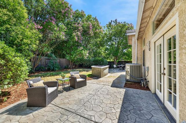 100 Bloomfield Way, Folsom, CA 95630