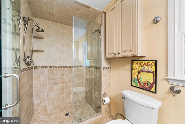 3843 30TH ST N, Arlington, VA 22207