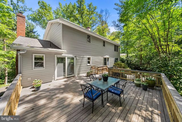 3843 30TH ST N, Arlington, VA 22207
