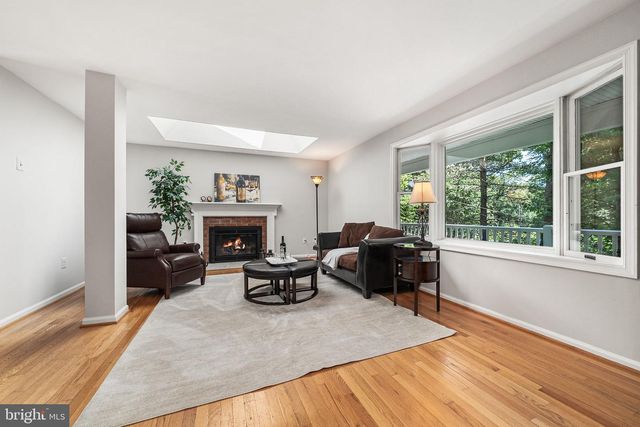 3843 30TH ST N, Arlington, VA 22207