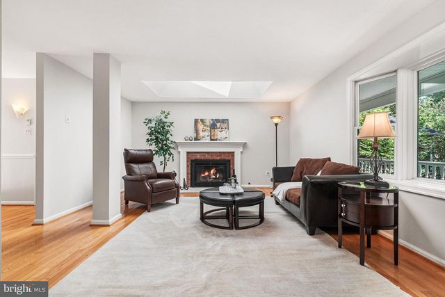 3843 30TH ST N, Arlington, VA 22207