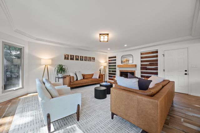 990 Venetian Way, Columbus, OH 43230