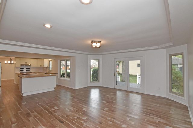990 Venetian Way, Columbus, OH 43230