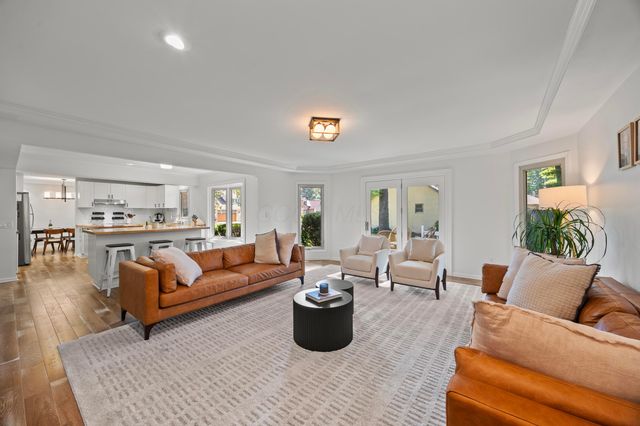 990 Venetian Way, Columbus, OH 43230
