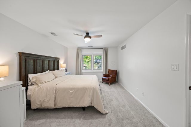 990 Venetian Way, Columbus, OH 43230