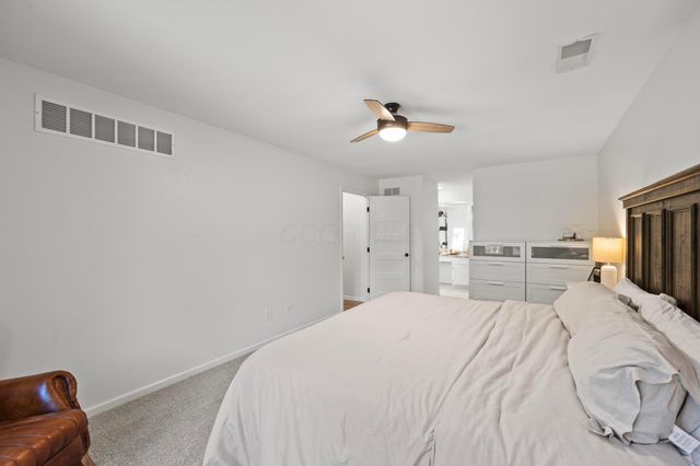 990 Venetian Way, Columbus, OH 43230