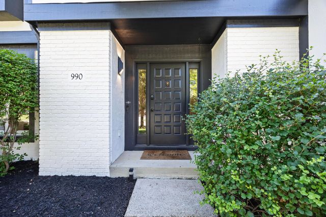 990 Venetian Way, Columbus, OH 43230