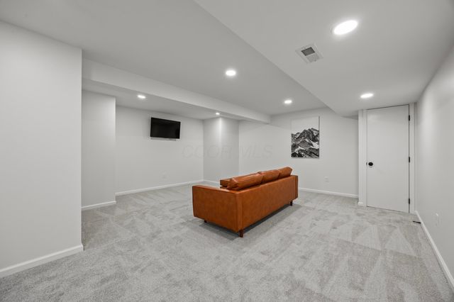 990 Venetian Way, Columbus, OH 43230