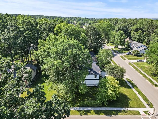 990 Venetian Way, Columbus, OH 43230
