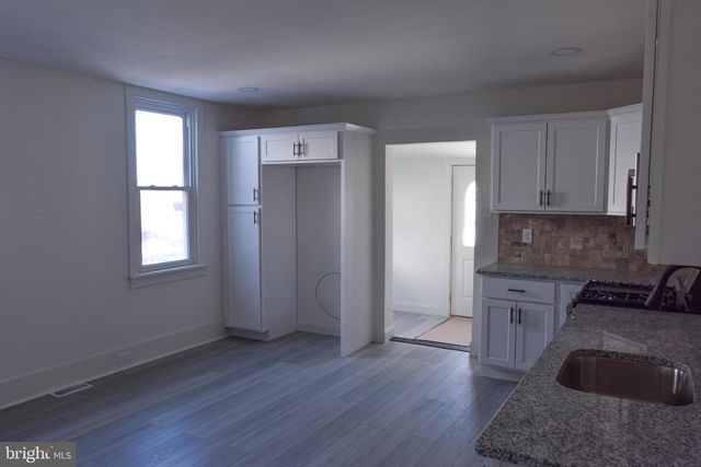 119 N ROBESON ST, Robesonia, PA 19551