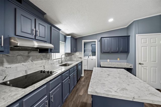 15411 Treichel Road, Tomball, TX 77377