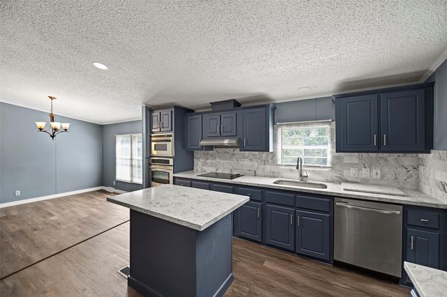 15411 Treichel Road, Tomball, TX 77377