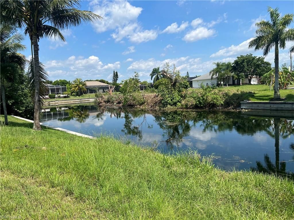 428 SE 13th TER, CAPE CORAL, FL 33990 — photo 3