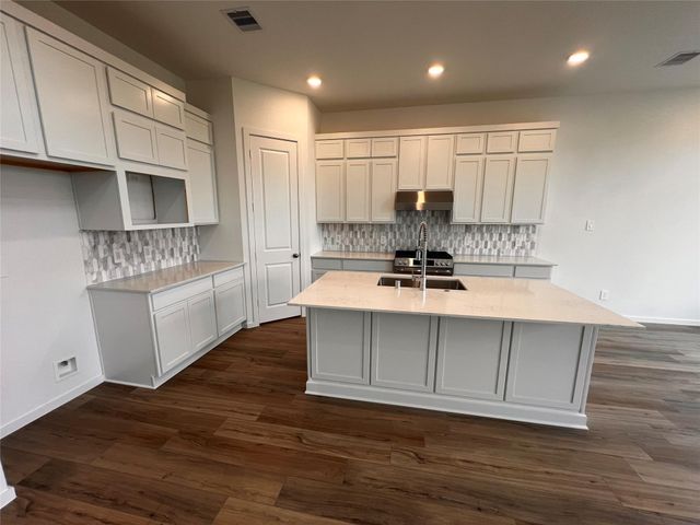 7129 Salt Dome Drive, League City, TX 77573