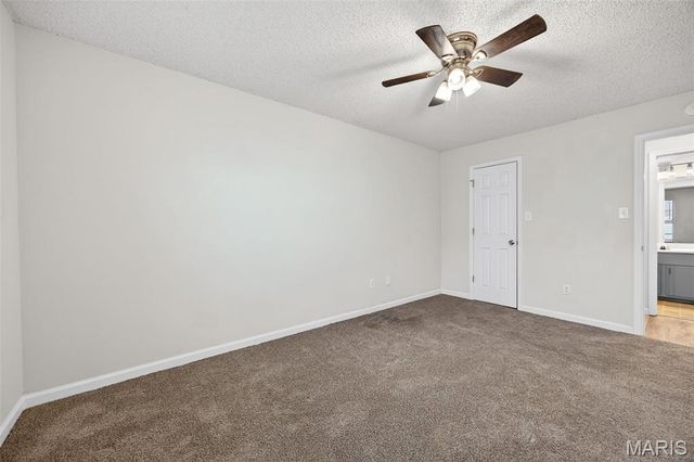 2282 Highland Hill Dr, St Peters, MO 63376