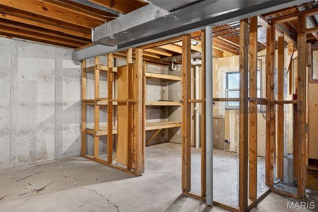 2282 Highland Hill Dr, St Peters, MO 63376