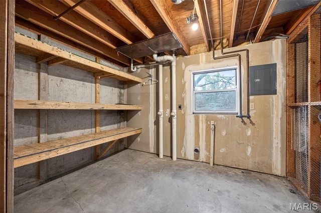 2282 Highland Hill Dr, St Peters, MO 63376