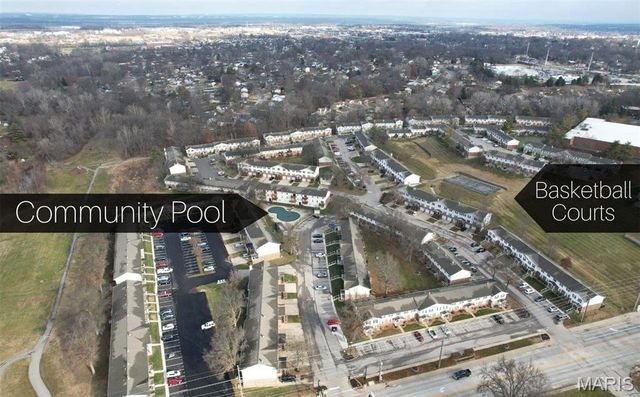 2282 Highland Hill Dr, St Peters, MO 63376