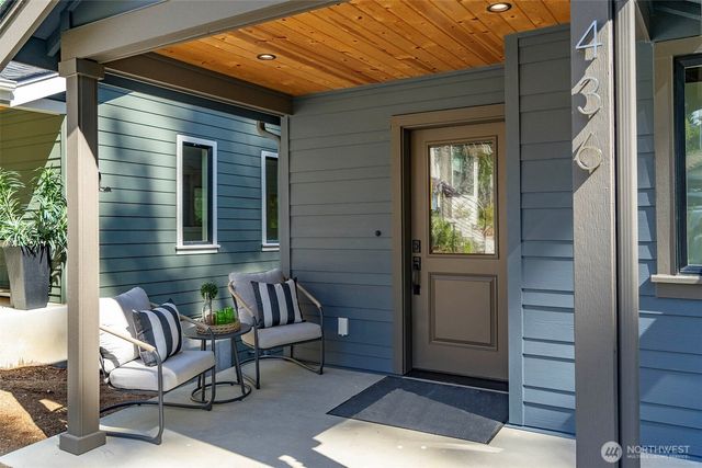 436 20th Ave, Kirkland, WA 98033