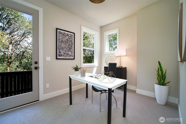 436 20th Ave, Kirkland, WA 98033