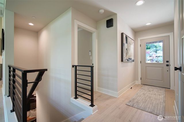 436 20th Ave, Kirkland, WA 98033