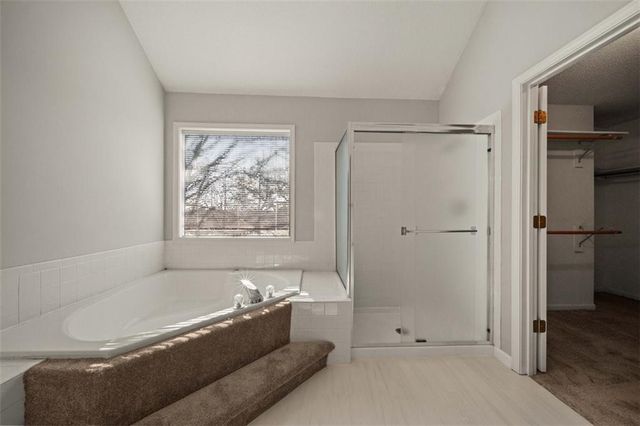 12627 Slater Lane, Overland Park, KS 66213