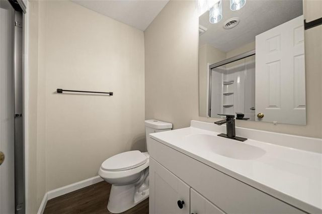 12627 Slater Lane, Overland Park, KS 66213