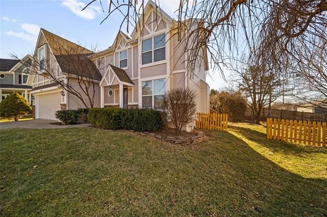 12627 Slater Lane, Overland Park, KS 66213