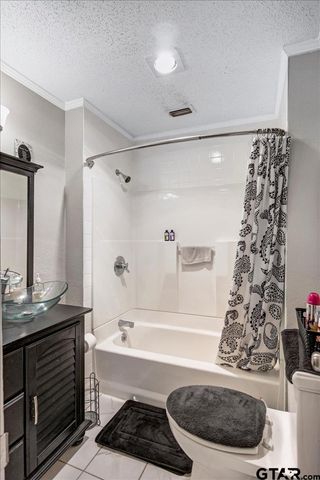 407 S Baker St, Lindale, TX 75771