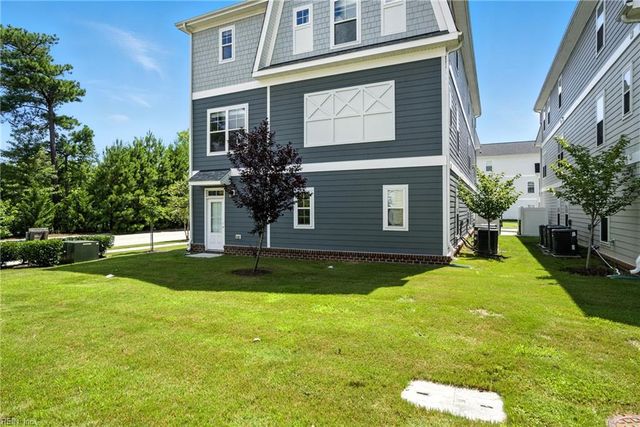 102 Mizzen Quarter LOOP, Yorktown, VA 23693