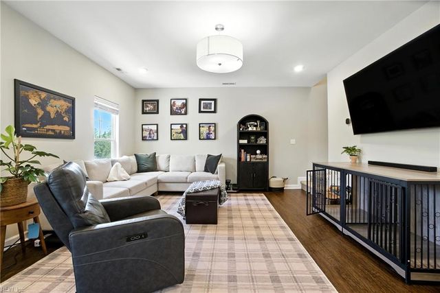 102 Mizzen Quarter LOOP, Yorktown, VA 23693