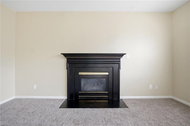 1009 Friar Tuck CT, Chesapeake, VA 23323