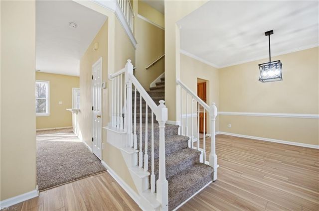 1009 Friar Tuck CT, Chesapeake, VA 23323