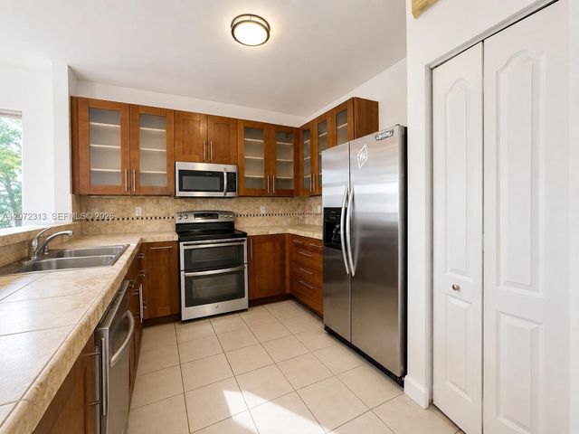8503 SW 214th Way 0, Cutler Bay, FL 33189