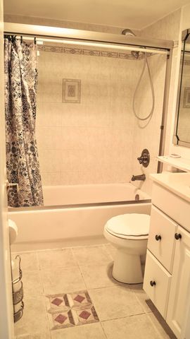 38 KESWICK B, Deerfield Beach, FL 33442