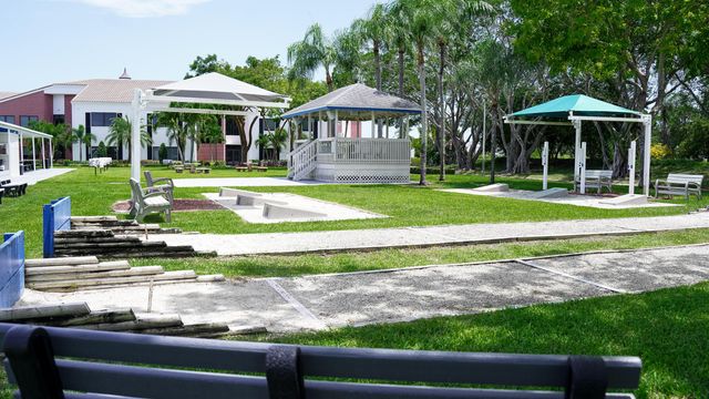 38 KESWICK B, Deerfield Beach, FL 33442