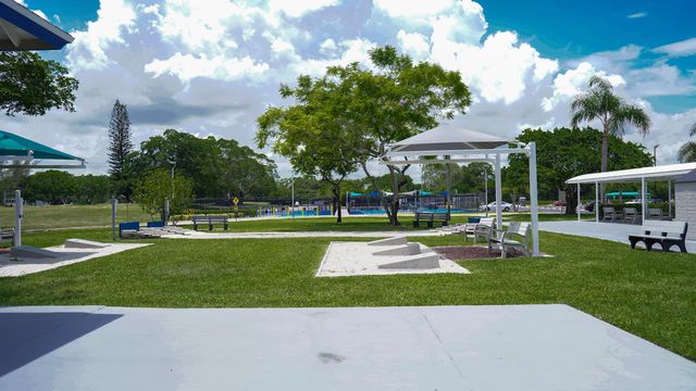 38 KESWICK B, Deerfield Beach, FL 33442