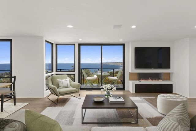 1846 Castellana Rd, La Jolla, CA 92037