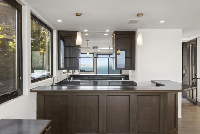 1846 Castellana Rd, La Jolla, CA 92037