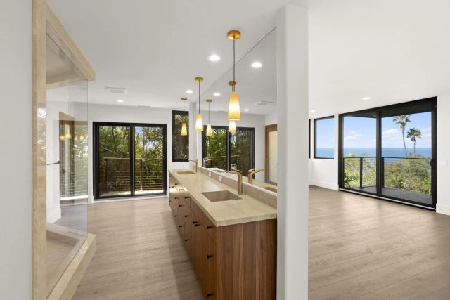 1846 Castellana Rd, La Jolla, CA 92037