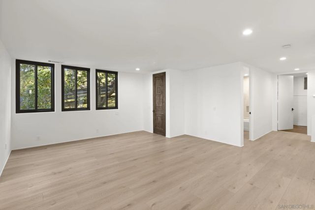 1846 Castellana Rd, La Jolla, CA 92037