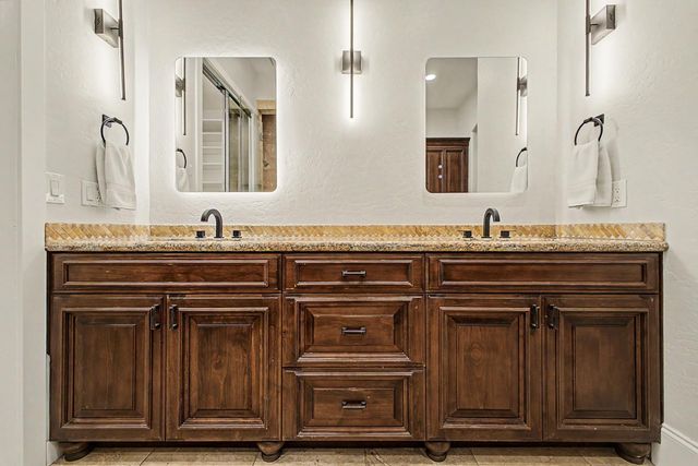 7262 E Woodsage Lane, Scottsdale, AZ 85258