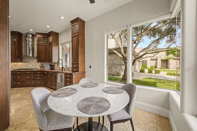 7262 E Woodsage Lane, Scottsdale, AZ 85258