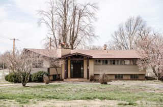 515 South Carnation Drive, Aurora, MO 65605