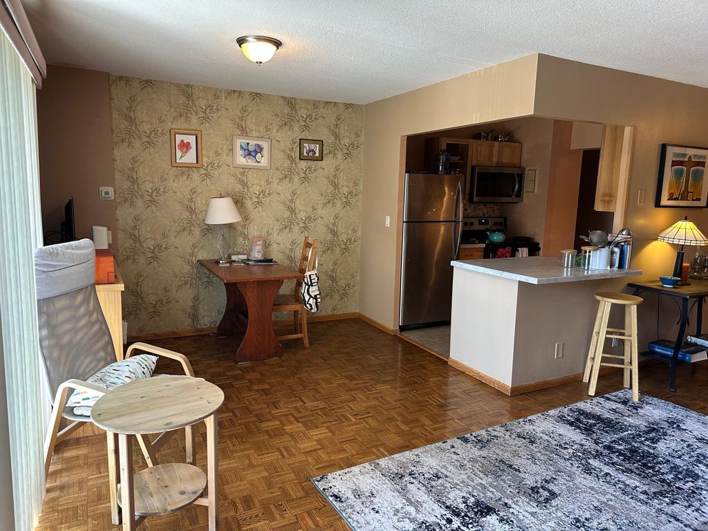 410 Groveland Avenue 305, Minneapolis, MN 55403 — photo 4